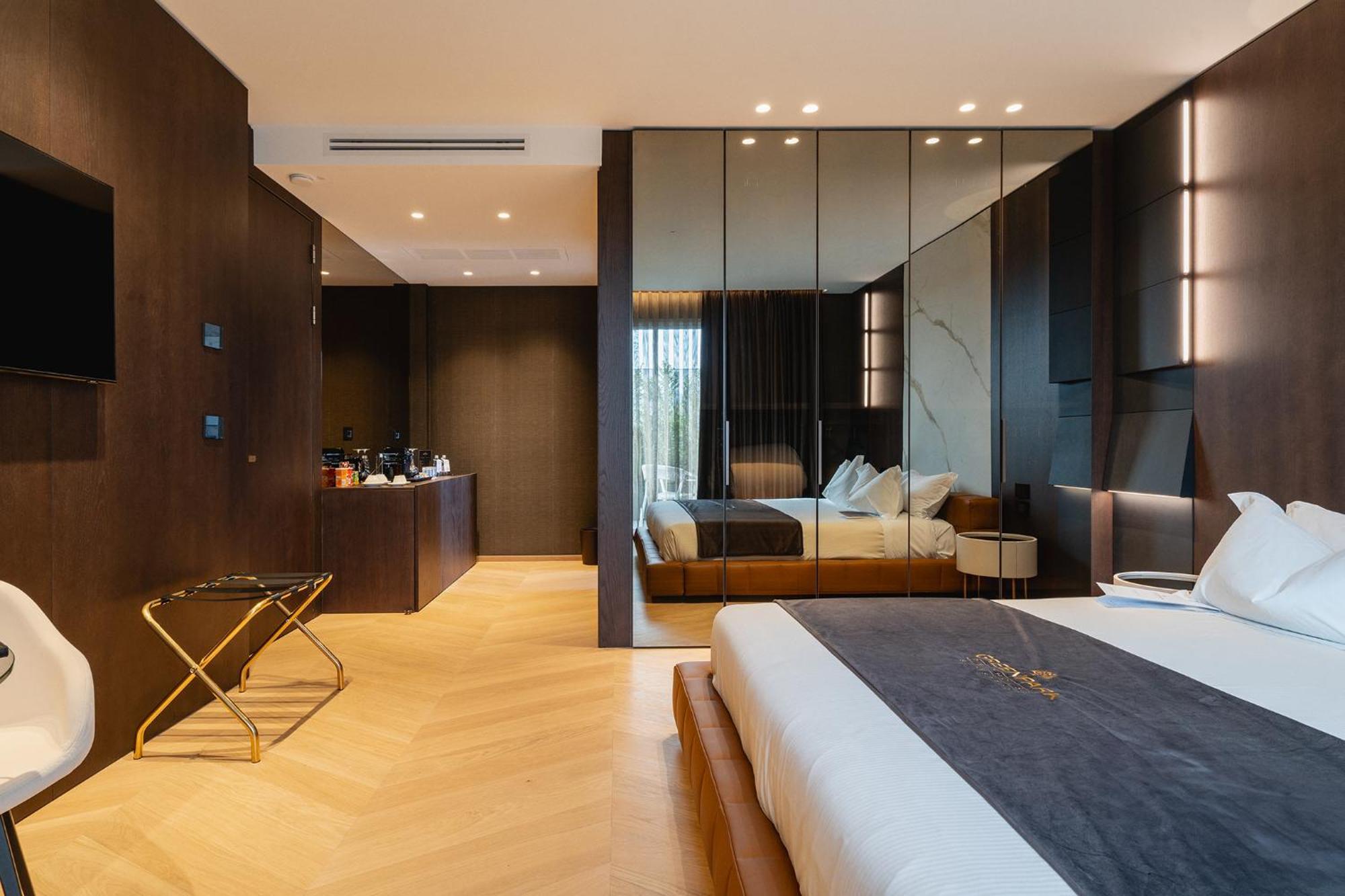 Green Park Penthouse Suite & Pool - Heated Pool - Барі Екстер'єр фото
